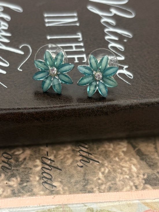 Vintage Teal Floral Stud Earrings Rhinestone Center Y2K Cottagecore - Picture 2 of 4